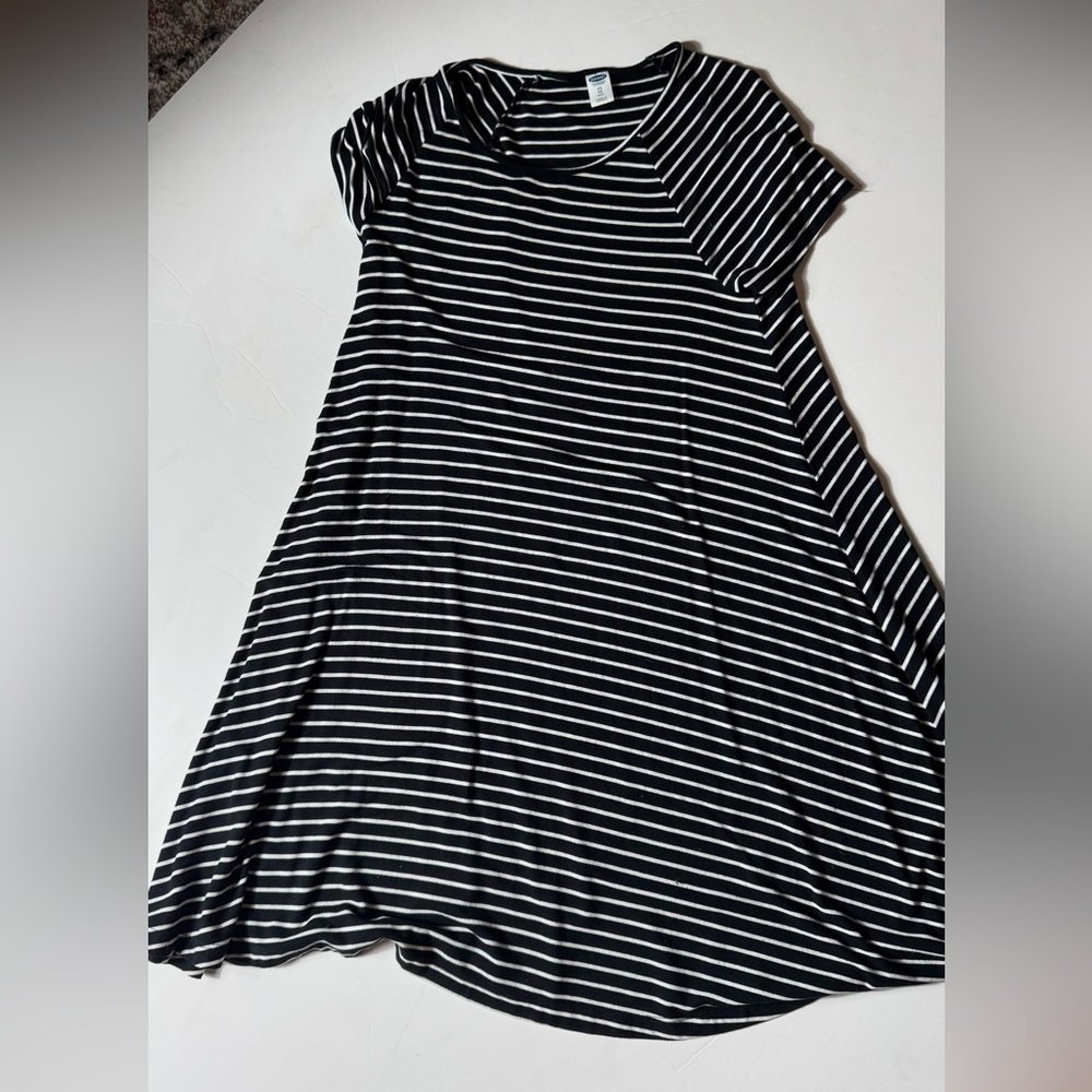 Old‎ Navy Black and White Striped Mini Dress
